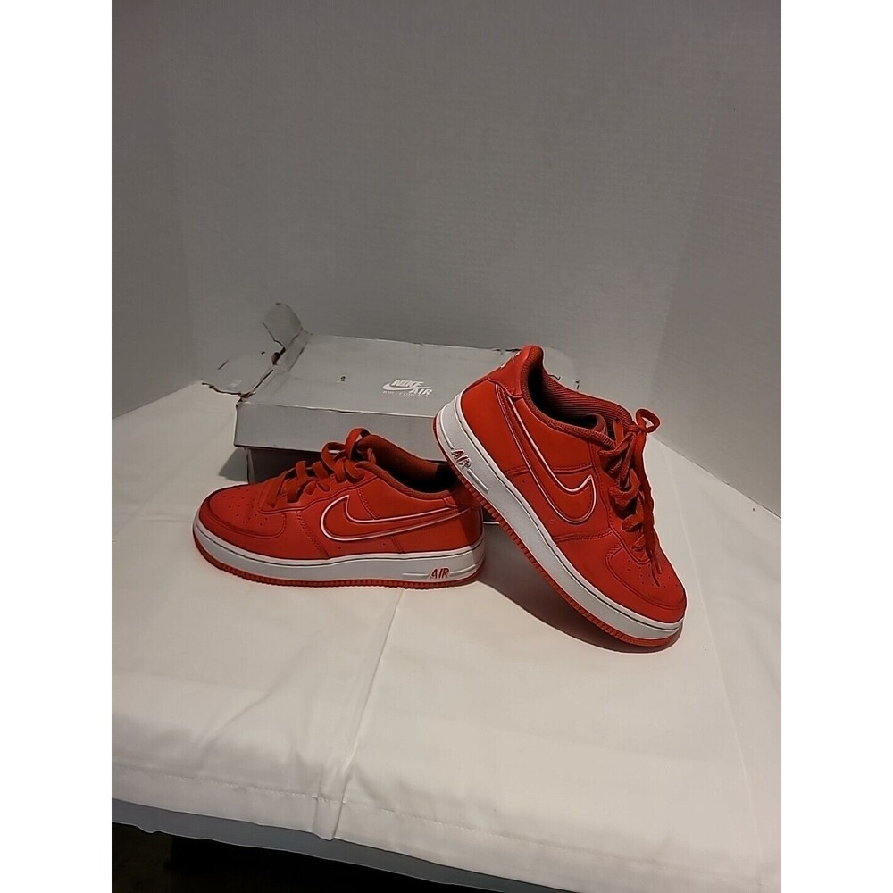 Nike Air Force 1  '07 Casual Shoes Picante Red / White Sz 6 Youth With BOX